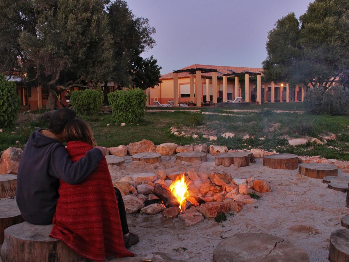 Casa Do Vale Da Lama Ecohotel & Retreat Centre In A Farm Odiáxere Exterior foto